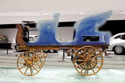 Bất ngờ với chiếc Porsche chạy điện đầu tiên trên thế giới Bất ngờ với chiếc Porsche chạy điện đầu tiên trên thế giới.