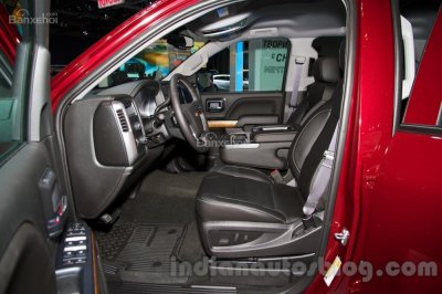 Chiêm ngưỡng Chevrolet Silverado và GMC Sierra HD diesel 2017 mới ra mắt3 Chiêm ngưỡng Chevrolet Silverado và GMC Sierra HD diesel 2017 mới ra mắt 3
