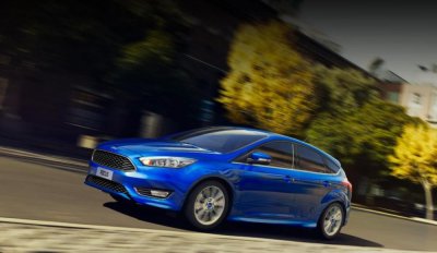 Đánh giá xe Ford Focus 2016: Giải trí hoàn hảo, đỗ xe thông minh.