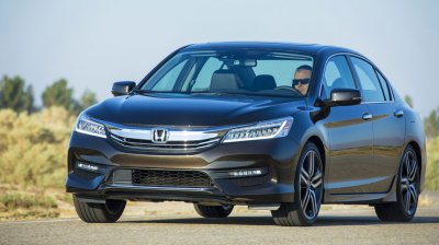 Honda Accord trở thành xe du lịch Nhật Bản đầu tiên được sản xuất tại Mỹ.