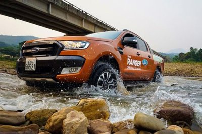 Gần 15.000 xe Ford Ranger bị triệu hồi tại Việt Nam do lỗi khóa ghế sau.