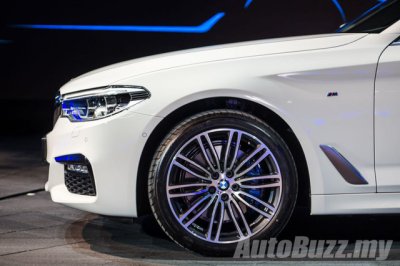 BMW 5-Series thế hệ mới giá từ 2,05 tỷ đồng đã cập bến Malaysia 16