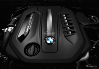 BMW M550d xDrive 2018 sở hữu động cơ với 4 bộ tăng áp mạnh đến 395 mã lực.