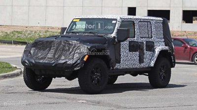 Jeep Wrangler 2018 tiếp tục lộ diện trên đường chạy thử a1