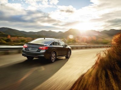 Subaru Legacy và Outback 2018 công bố giá bán từ 504 triệu đồng a3