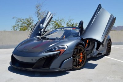 Qua tay MSO, McLaren 675LT Spider có giá lên đến 11,06 tỷ đồng.