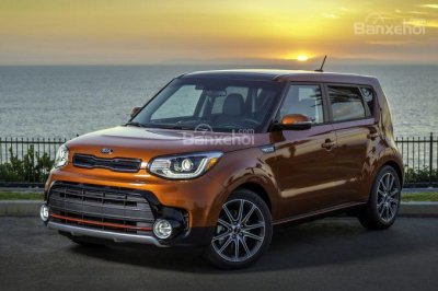 MPV cỡ vừa: Kia Soul.