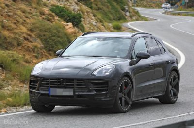 Porsche Macan 2018 sẽ có động cơ V6 mới và nội thất cải tiến.