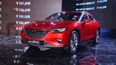 Mazda CX-4 đầu xe