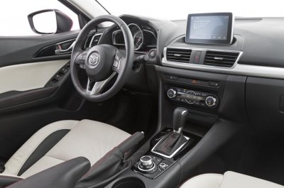 Nội thất Mazda3 2015.