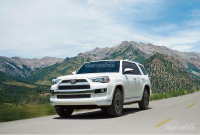 Toyota 4Runner thiếu rất nhiều tính năng an toàn quan trọng xe Toyota 4Runner màu trắng