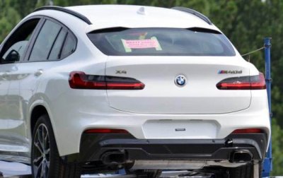 BMW X4 2018 từ phía sau