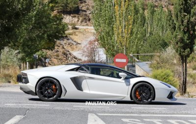 Lamborghini Aventador Performante lộ ảnh chạy thử