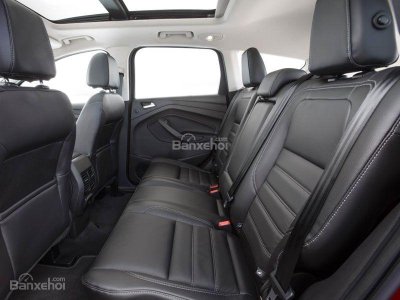 Ghế sau của Ford Escape 2017 là "điểm trừ" trong nội thất xe hàng ghế sau xe Ford Escape 2017