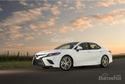 Toyota Camry 2018 được đánh giá là một trong nhưng chiếc xe tốt nhất phân khúc.