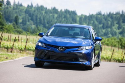 4 điểm mới trên Toyota Camry 2018 khiến không ít nhà thiết kế phải “đau đầu” a1