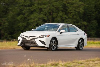 4 điểm mới trên Toyota Camry 2018 khiến không ít nhà thiết kế phải “đau đầu”..