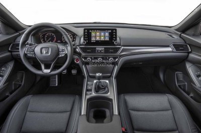 Khoang cabin của Honda Accord 2018 đầy ắp những công nghệ hiện đại bánh lái Honda Accord 2018
