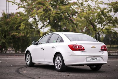 Chevrolet Cruze có đuôi xe thon gọn 4 Chevrolet Cruze có đuôi xe thon gọn a4