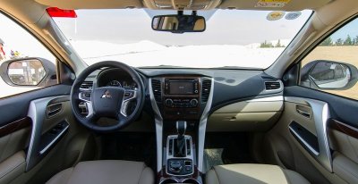 Giá xe Mitsubishi Pajero Sport mới nhất tháng 1/2018 4 Giá xe Mitsubishi Pajero Sport mới nhất tháng 1/2018 a4