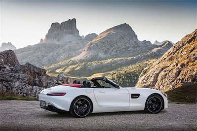 Siêu xe Mercedes-AMG GT Roadster giá 10,4 tỷ vừa cập cảng Việt Nam e6