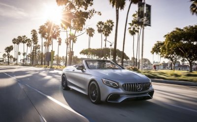 Mercedes S-Class Cabrio mới giá 3,5 tỷ dành cho khách hàng Anh 2 Mercedes S-Class Cabrio mới giá 3,5 tỷ dành cho khách hàng Anh a2