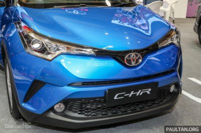 Toyota C-HR bắt đầu nhận đặt hàng tại Malaysia, chốt giá 823 triệu đồng a2