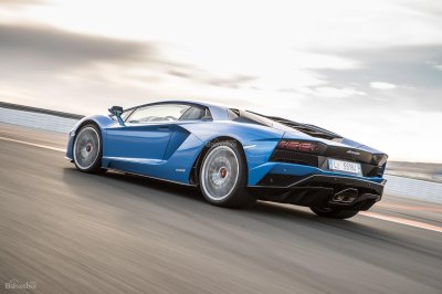 Lamborghini Aventador mới sẽ có bản chạy điện 4a