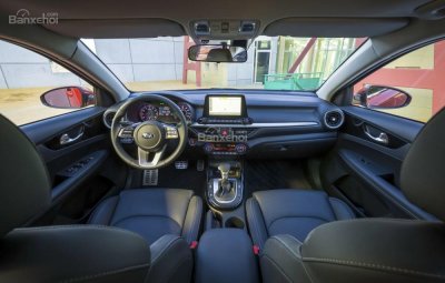 Đánh giá xe Kia Cerato (Forte) 2019-2020: Nội thất xe Đánh giá xe Kia Cerato (Forte) 2019-2020: Nội thất xe.
