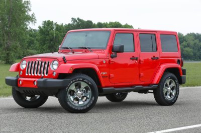 Jeep Wrangler 2018 vừa có màn ra mắt vào cuối năm ngoái 2