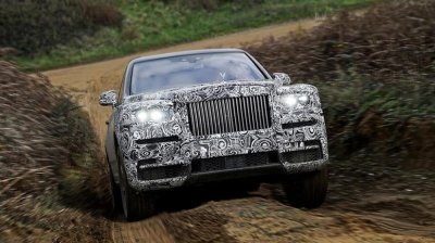 Bắt gặp siêu SUV Rolls-Royce Cullinan thử nghiệm trên đường đua Nurburgring q2