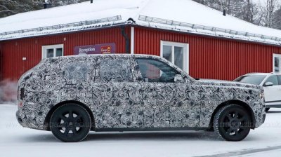 Bắt gặp siêu SUV Rolls-Royce Cullinan thử nghiệm trên đường đua Nurburgring a11