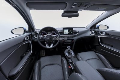 Kia Ceed 2019 hatchback chính thức ra mắt với nhiều nâng cấp mới - 4