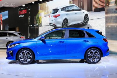 Kia Ceed 2019 hatchback chính thức ra mắt với nhiều nâng cấp mới - 10