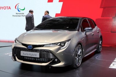 Toyota Corolla hatchback/ Auris 2018 tại triển lãm Geneva .