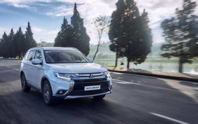 Mitsubishi Outlander tại thị trường Việt Nam z