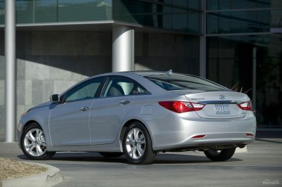 Gần 155.000 xe Hyundai Sonata 2011 bị triệu hồi vì lỗi túi khí 3a