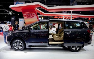 Cận cảnh Kia Sedona facelift xuất hiện tại triển lãm Bangkok 2018 - Ảnh 1.