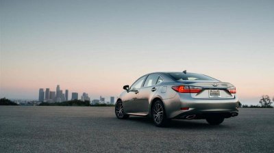 4 lí do khiến Lexus ES 350 ăn khách tại Mỹ 21