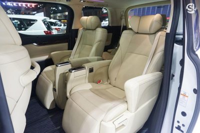 Toyota Alphard 2018 ra mắt Thái Lan có giá rẻ hơn bản cũ tại Việt Nam gần tỷ đồng - ảnh 6.