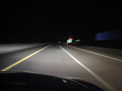 Kinh nghiệm lái xe ô tô ban đêm đảm bảo sự an toàn 8