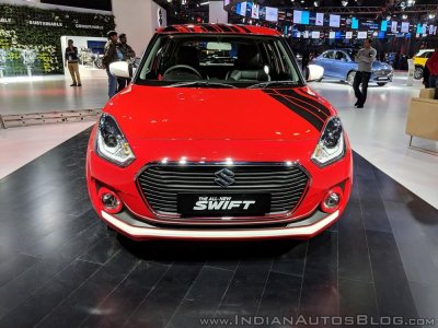 Cận cảnh bộ phụ kiện tùy chọn của Suzuki Swift 2018 vừa ra mắt tại Ấn Độ a2