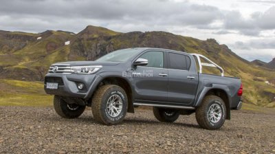 Vén màn Toyota HiLux AT35 trước ngày trình làng - 2