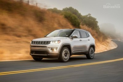 Doanh số xe Jeep sụt giảm 4% trong tháng 2/2019 Đánh giá xe Jeep Compass 2019