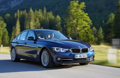 Giá xe BMW 320i cập nhất mới nhất.