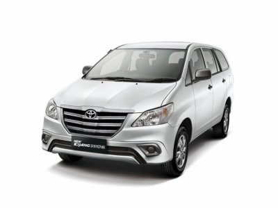 Năm 2014 - Toyota Innova đổi mâm xe và tăng giá bán Nhìn lại quá trình phát triển của Toyota Innova - MPV bán chạy nhất Việt Nam 5