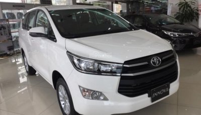 Tháng 7/2016 - Toyota Innova thế hệ mới ra mắt, hoàn toàn lột xác Nhìn lại quá trình phát triển của Toyota Innova - MPV bán chạy nhất Việt Nam 6