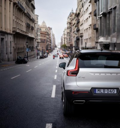 SUV hạng sang Volvo XC40 2018 mới tháng 6 về Việt Nam, đối đầu GLC.