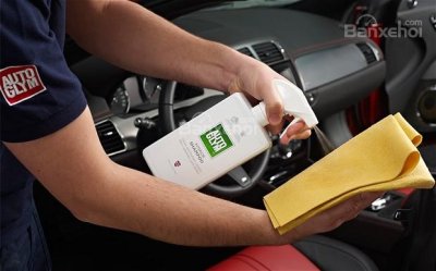 Lau chùi mọi bề mặt theo với cùng 1 loại dung dịch Lau chùi mọi bề mặt theo với cùng 1 loại dung dịch z