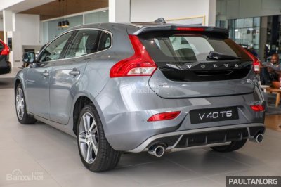 Volvo V40 T4 cập bến với giá gần 900 triệu đồng, sẽ giảm còn 883 triệu - 2